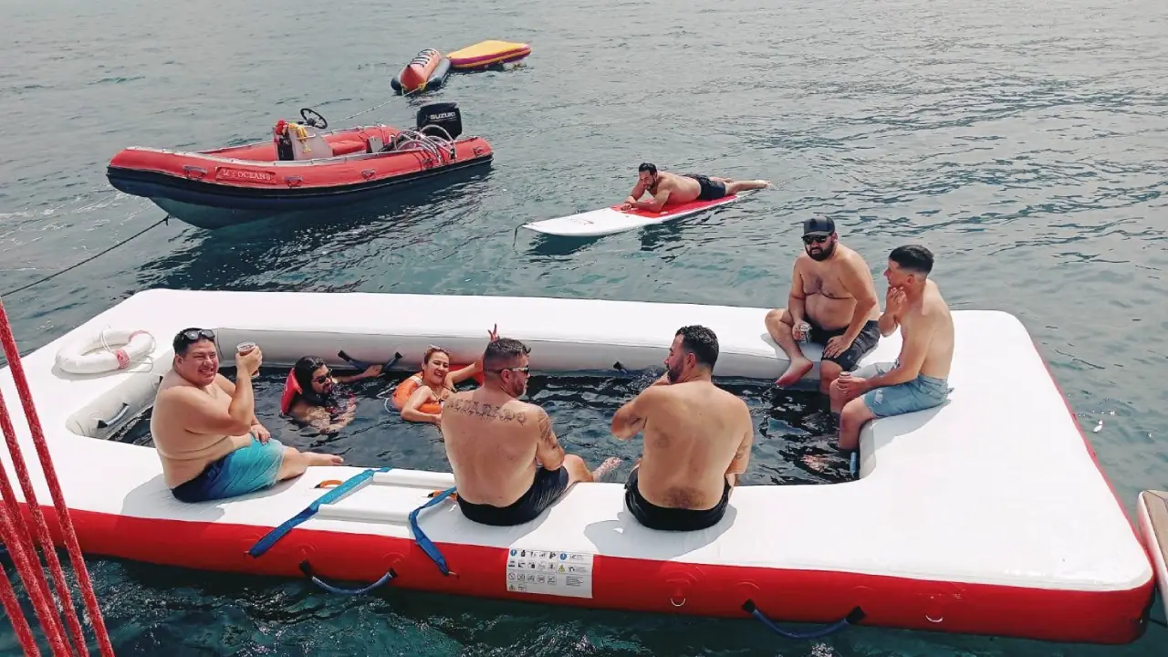 Yacht Trip Pattaya 2 Islands and Sunset