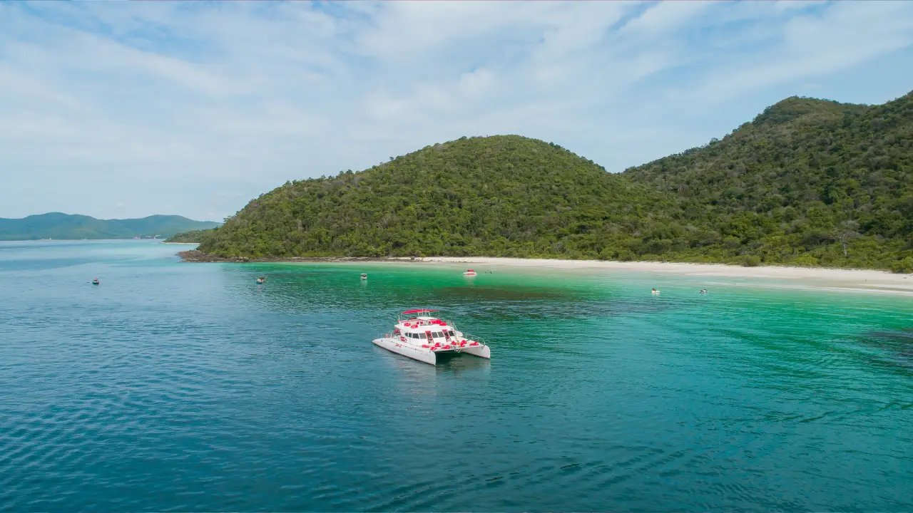 Yacht Trip Pattaya 2 Islands and Sunset